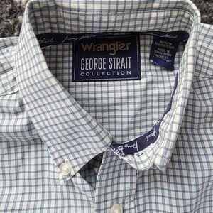 Wrangler Men's White and Blue Checkered Shirt